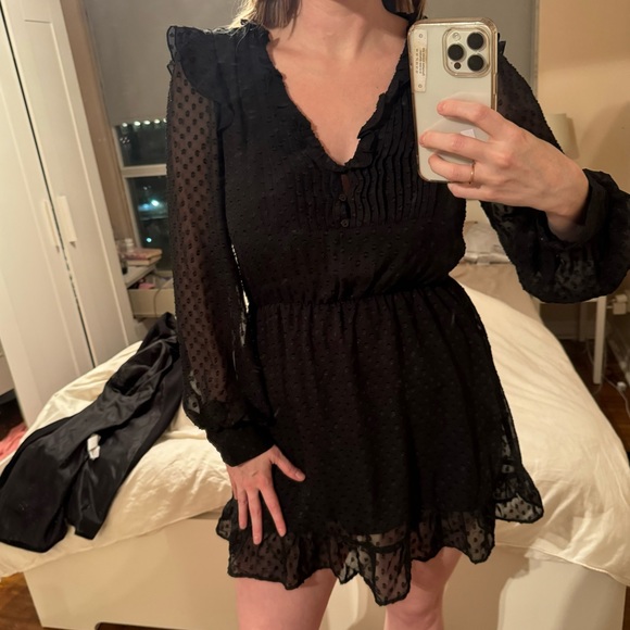 Flirty mini dress - Picture 2 of 10
